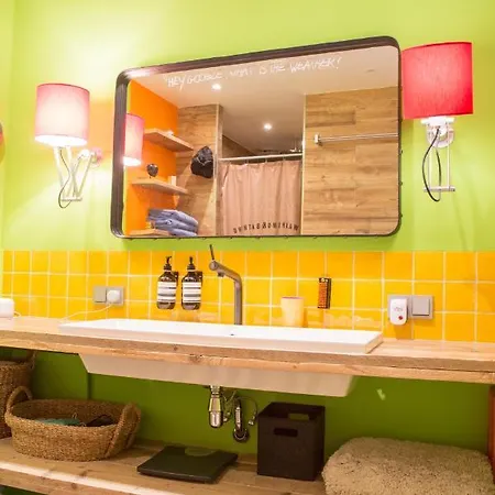 Flo's Atelier - Family Bed & Breakfast Amsterdam