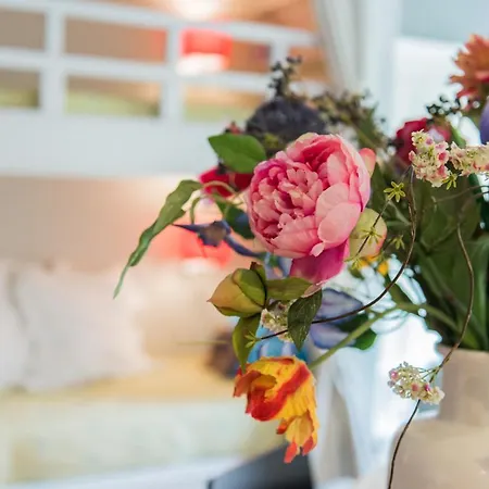 Flo's Atelier - Family Note Is Adjacent To Flo's Guest house Amsterdam