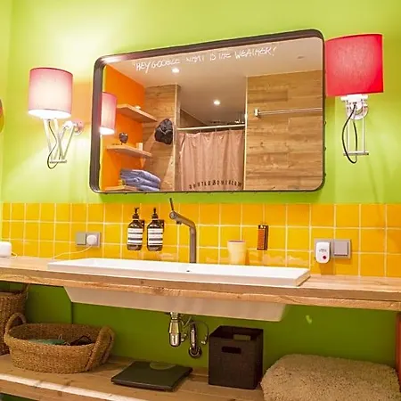 Flo's Atelier - Family Note Is Adjacent To Flo's Guest house 4*