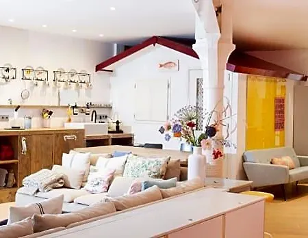 Flo's Atelier - Family Note Is Adjacent To Flo's Guest house Amsterdam