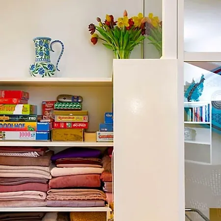 Flo's Atelier - Family Note Is Adjacent To Flo's Guest house